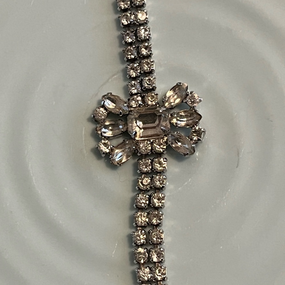 Pretty Vintage Costume Bracelet